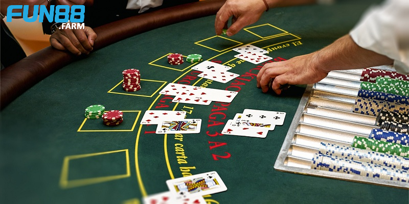 Quá kinh khủng Anh Tuấn - Thắng lớn 1 tỷ từ poker Fun88 4 Luôn quan sát và để tâm đối thủ cùng bàn