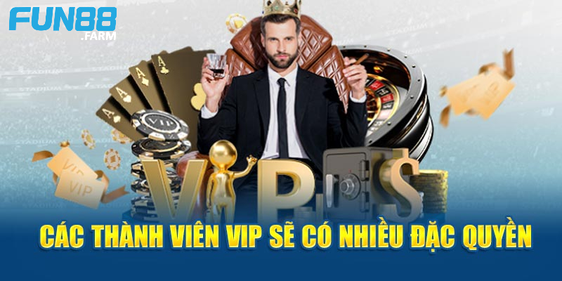 Loạt phản ứng của cộng đồng với quyền lợi VIP